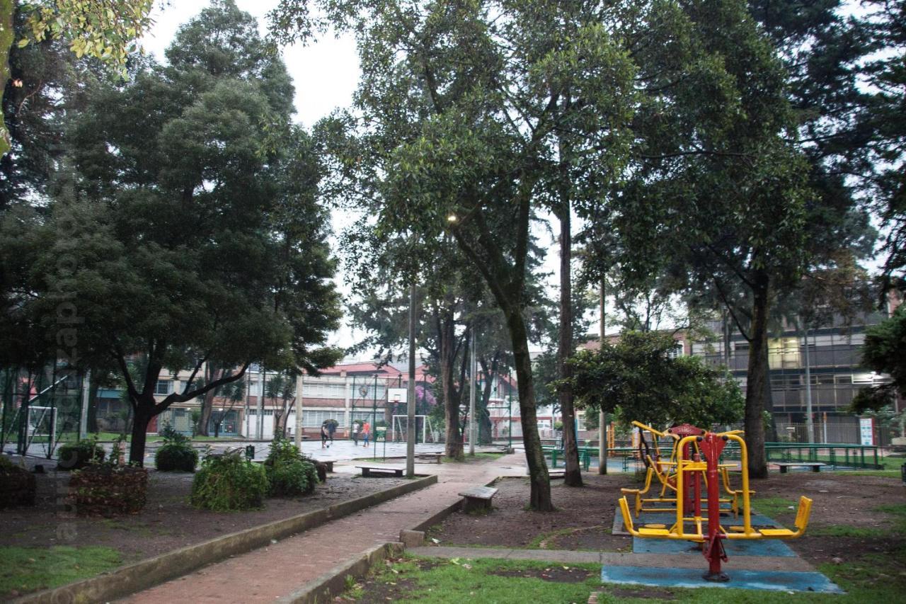 Apartasuites & Hotel Bogota Teusaquillo ภายนอก รูปภาพ