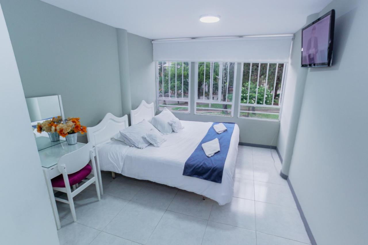 Apartasuites & Hotel Bogota Teusaquillo ภายนอก รูปภาพ
