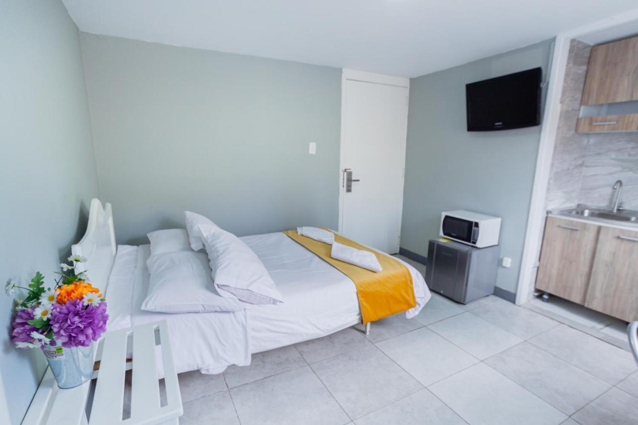 Apartasuites & Hotel Bogota Teusaquillo ภายนอก รูปภาพ