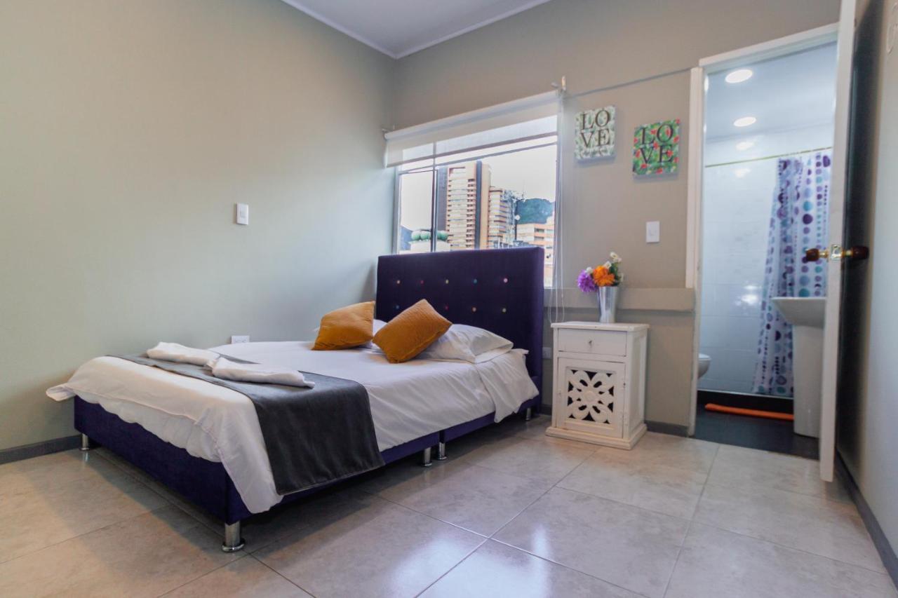 Apartasuites & Hotel Bogota Teusaquillo ภายนอก รูปภาพ
