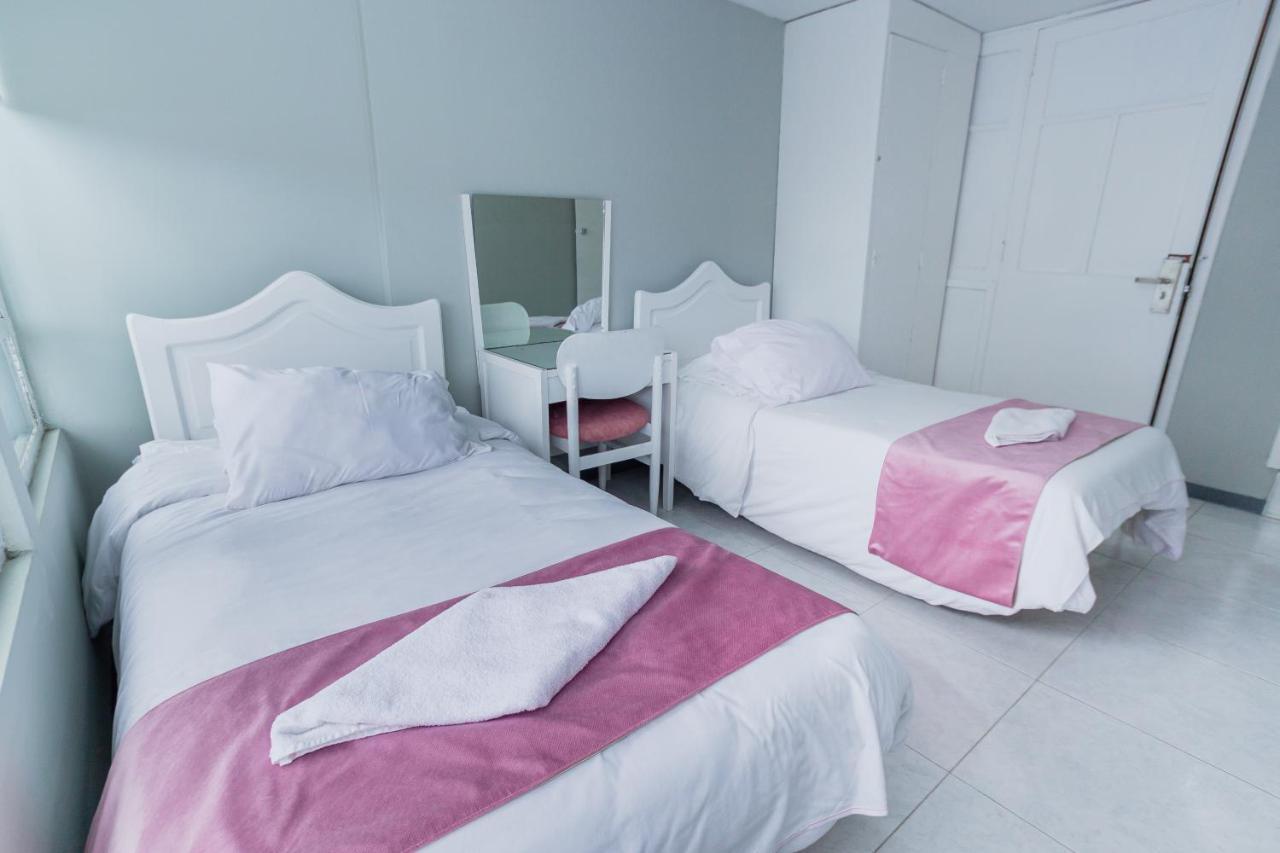 Apartasuites & Hotel Bogota Teusaquillo ภายนอก รูปภาพ
