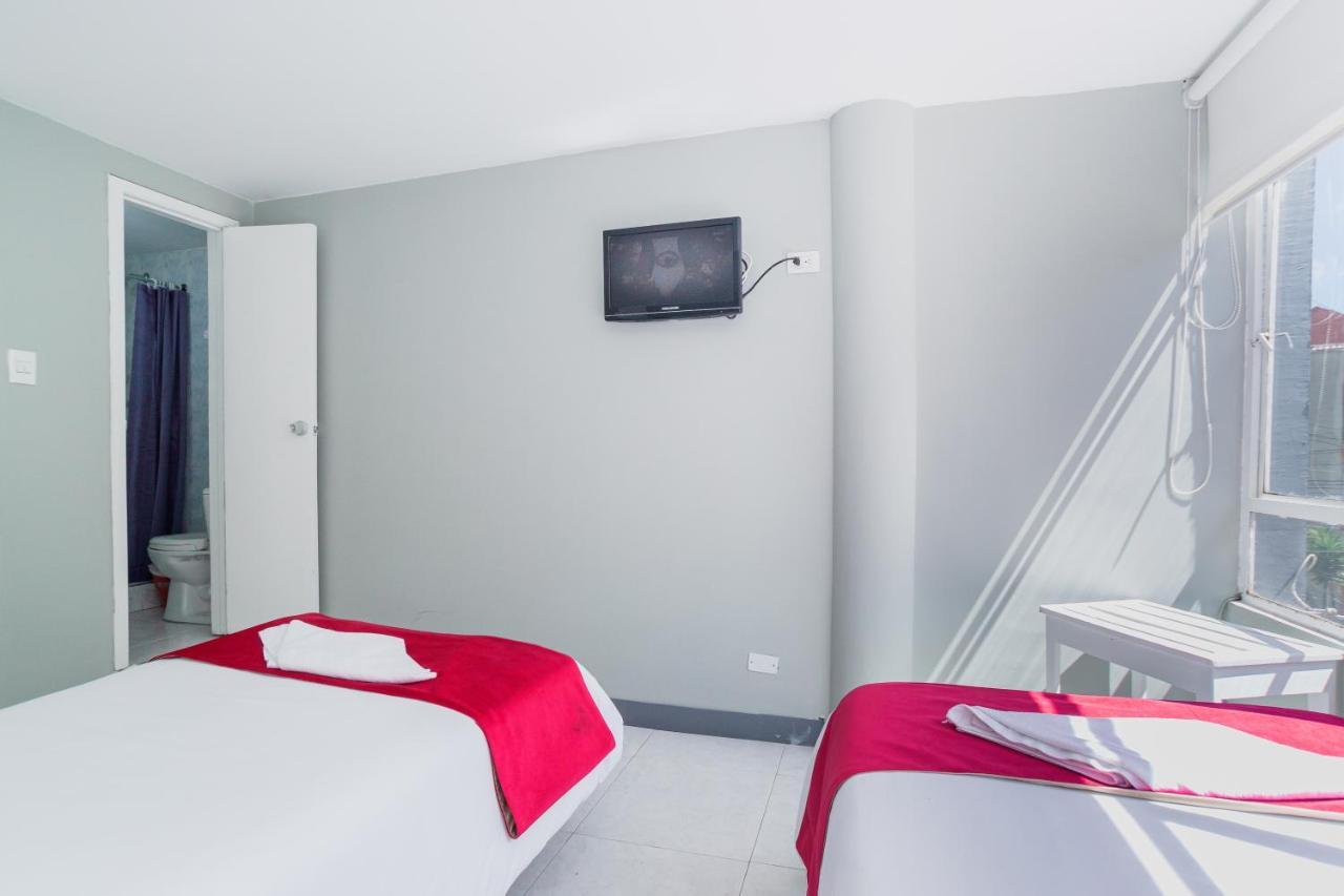 Apartasuites & Hotel Bogota Teusaquillo ภายนอก รูปภาพ