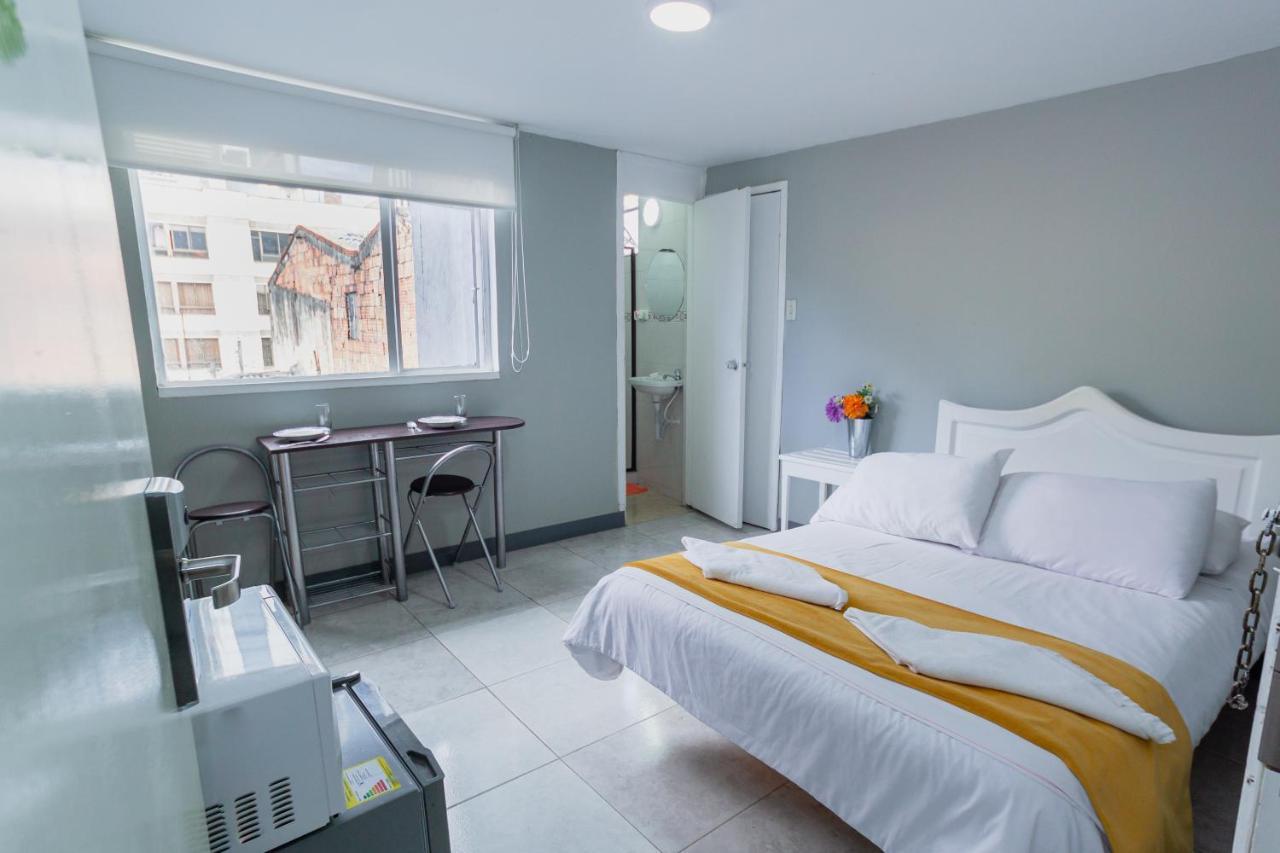 Apartasuites & Hotel Bogota Teusaquillo ภายนอก รูปภาพ